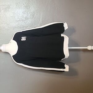 Fashion Womens Sweatshirt Medium Black/White NWT Soft And Cute